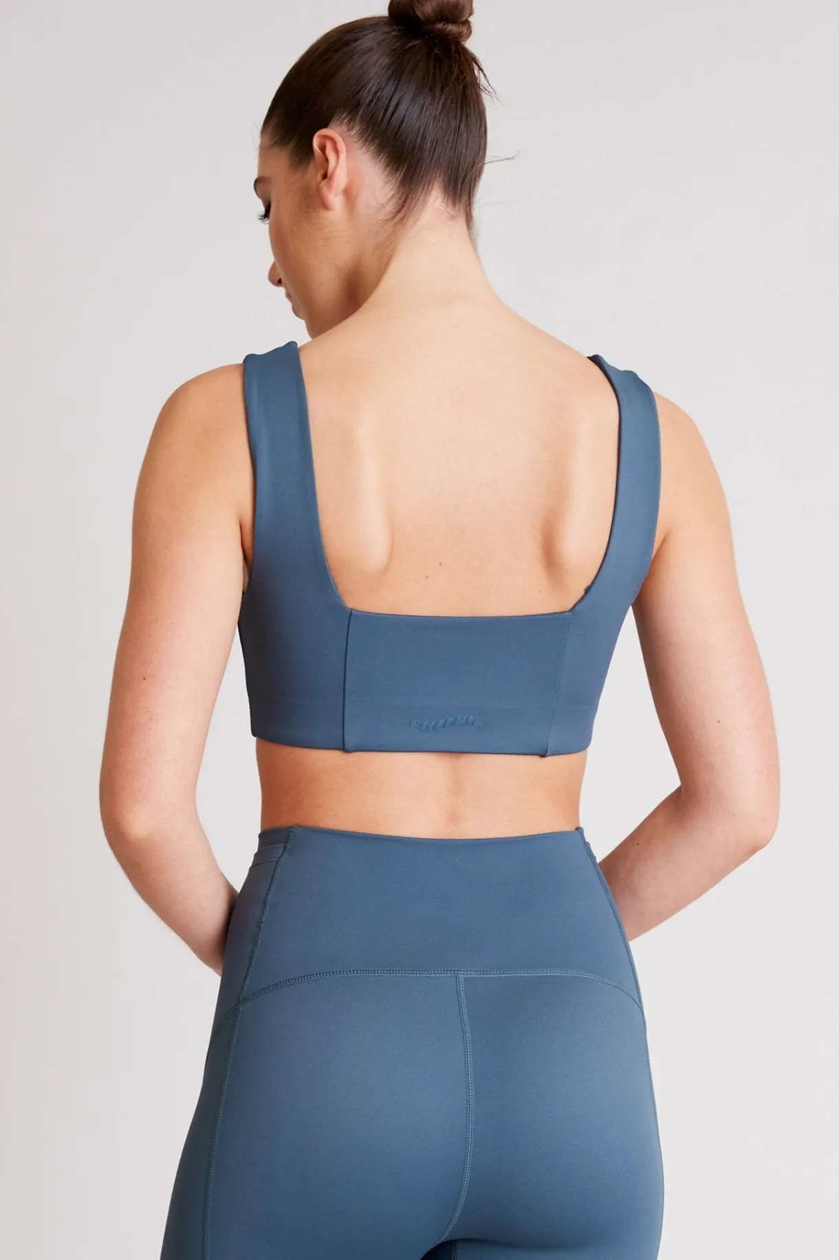 Sports Bras<ALL FENIX Hustle Square Neck Sports Bra PacificGreen