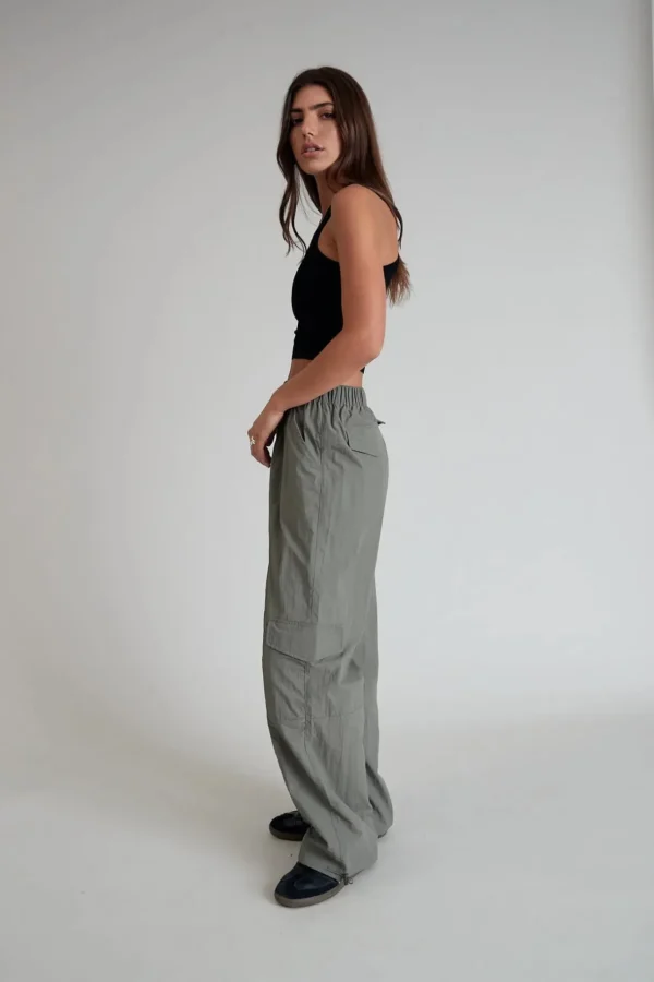 Pants<ALL FENIX Outdoor Edit Spray Cargo Pant Olive