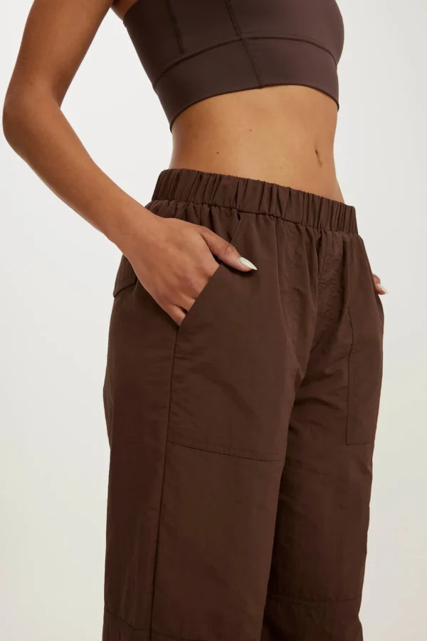 Pants<ALL FENIX Sunny Spray Parachute Pant Espresso