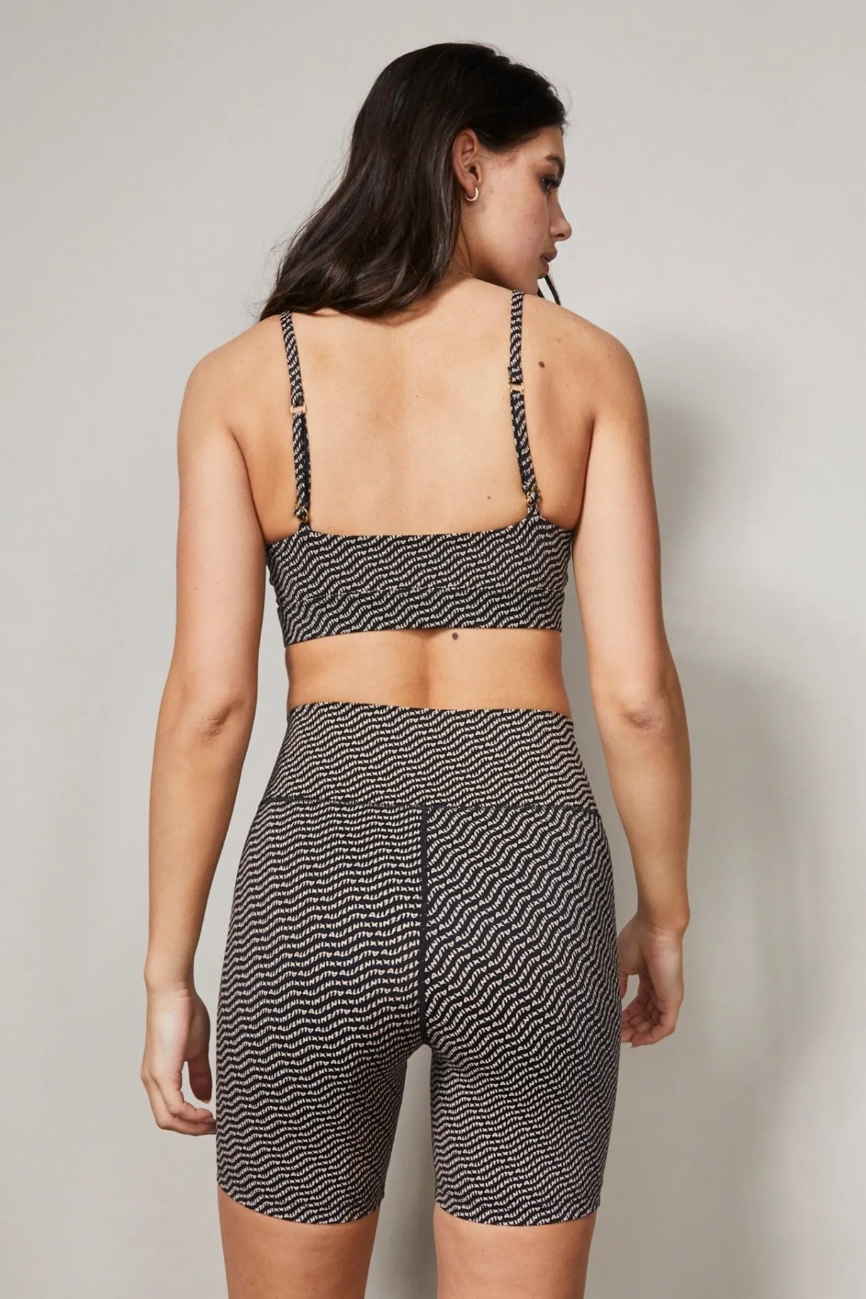 Sports Bras<ALL FENIX Waves Signature Sports Bra Black